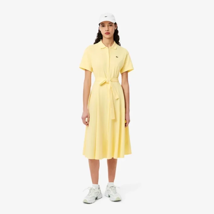 Vestido polo mini-piqué com corte evasê para mulher