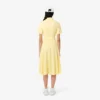 Vestido polo mini-piqué com corte evasê para mulher