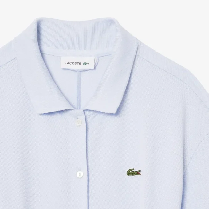 Vestido polo mini-piqué com corte evasê para mulher