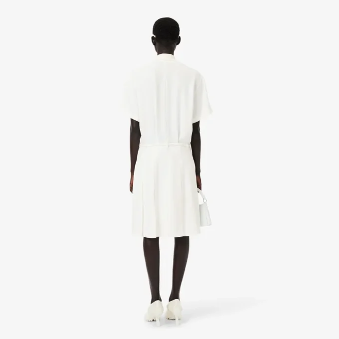 Vestido Polo Runway com Detalhes de Bordado e Pregas