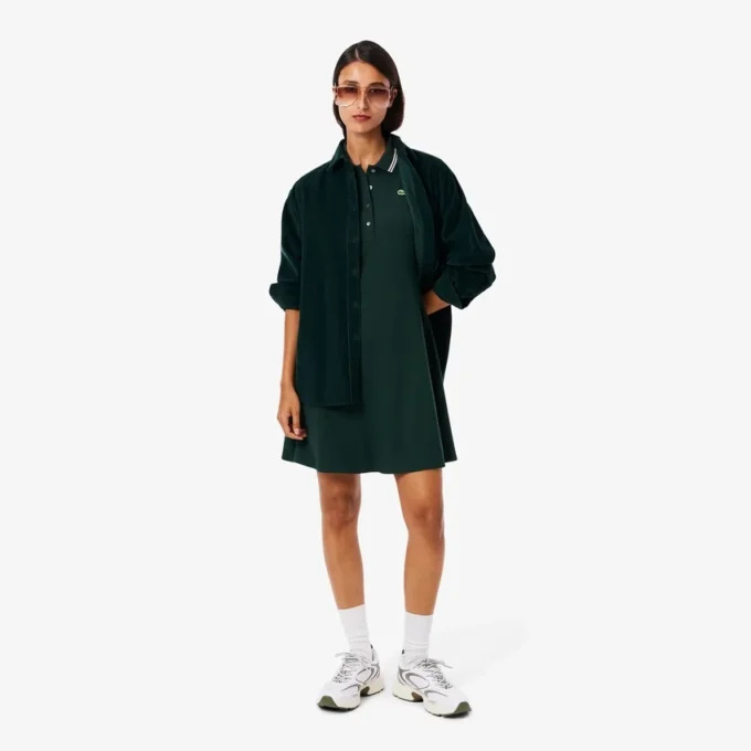 Vestido skater com gola de polo elástica para mulher