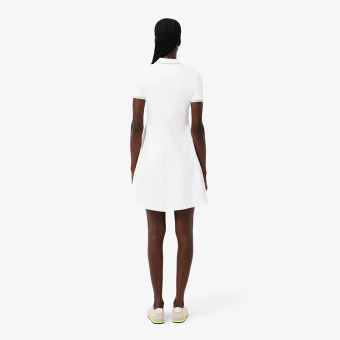 Vestido skater com gola de polo elástica para mulher